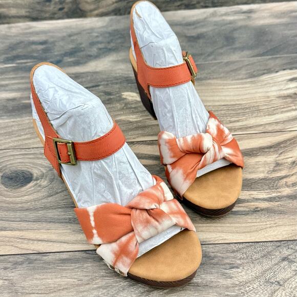 NIB Korks Kork Ease Natalia 9M Knot Clog Sandal Red Cayenne PU Tie Dye Combo - Picture 2 of 10